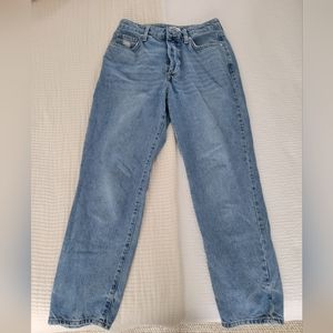 Forever 21 Loose Fot Relaxed Jeans